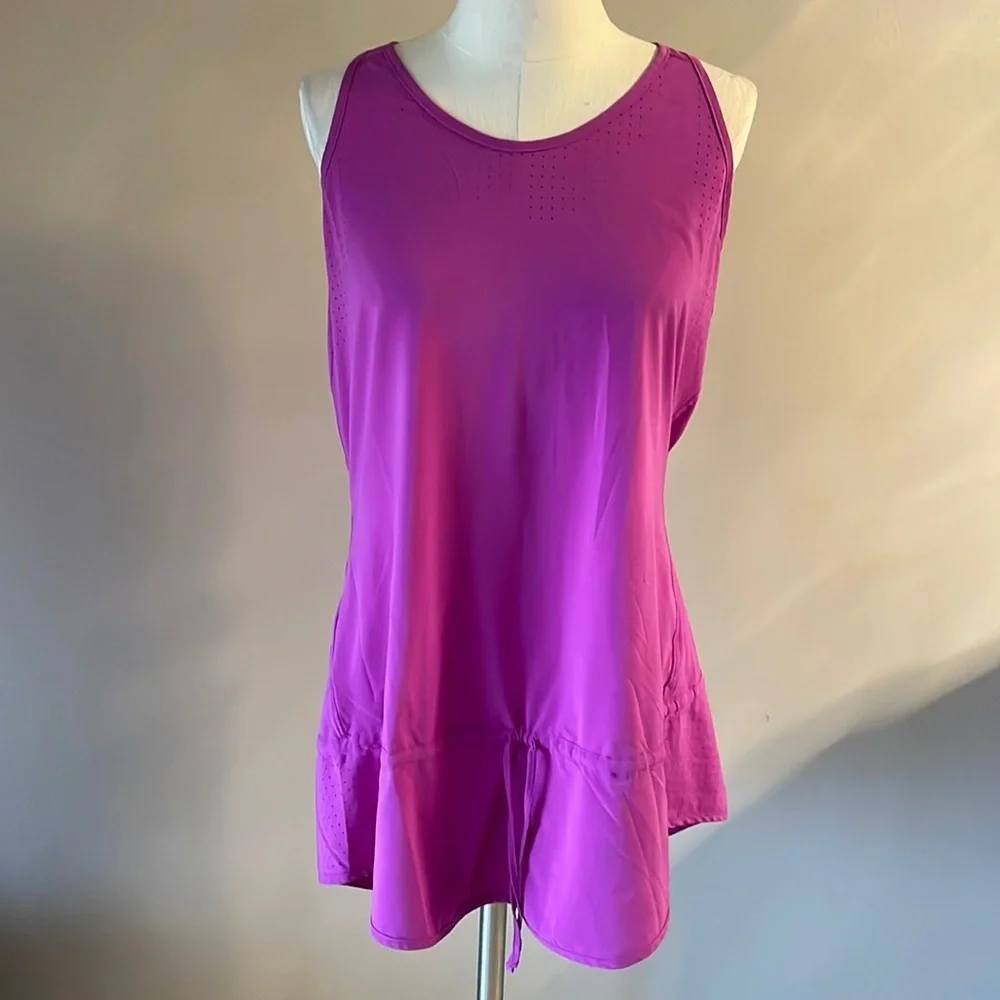 NIKE Dri Fit racer back women’s performance sport top purple vented draw string